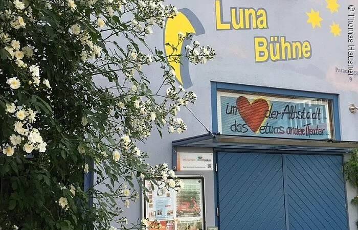 Luna Bühne