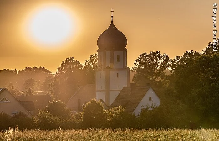 Pfarrkirche Mariä Geburt Jahrsdorf