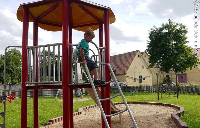 Spielplatz in Muhr am See - Kirche St. Jakobus