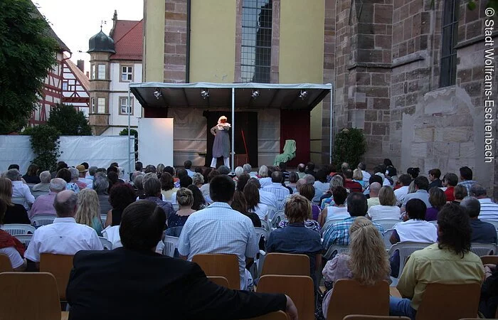 Sommertheater im Kirchhof