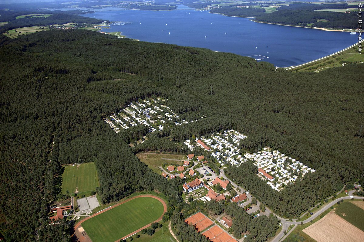 Luftaufnahme des barrierefreien Campingplatz Waldcamping Brombach in Pleinfeld