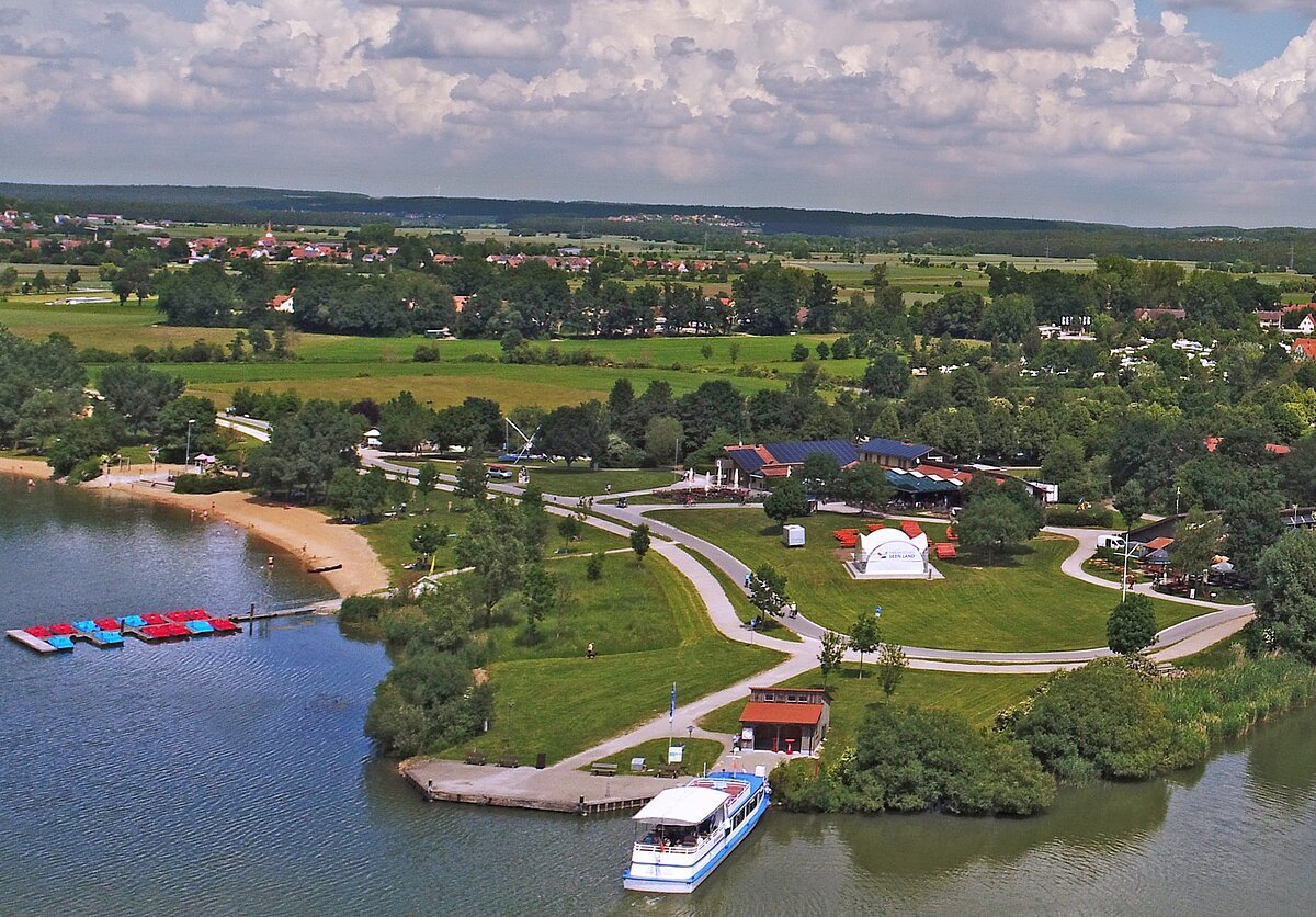 Seebühne am Seezentrum Schlungenhof