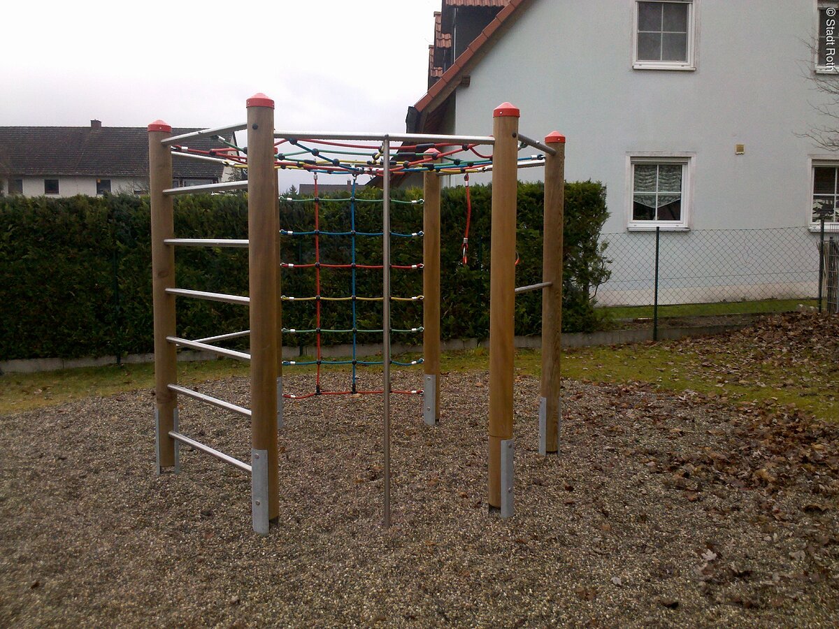 Spielplatz in Roth - Rothaurach, Siegfriedstraße