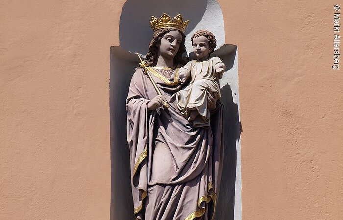 Außenmauer der Kirche